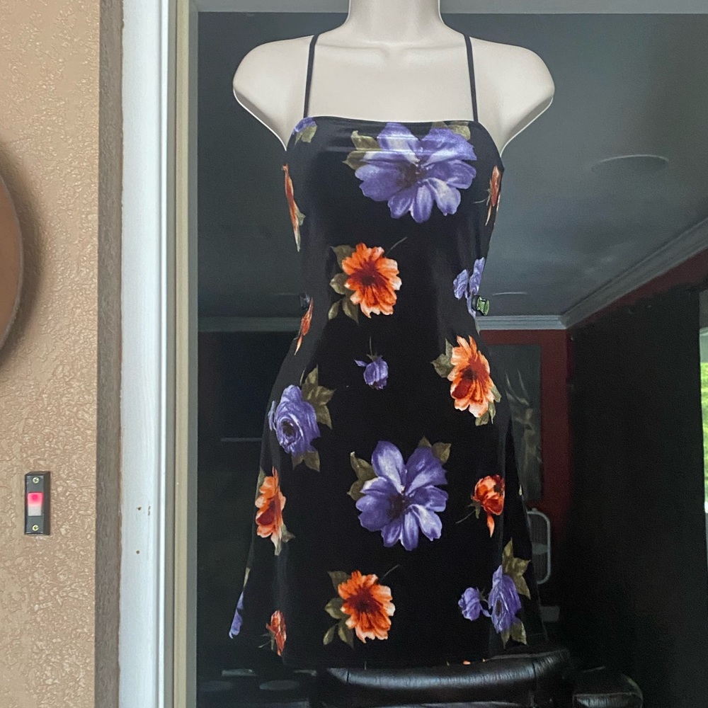 Forever 21*Soft Spaghetti Strap Black w/Bright Floral Print Dress*NWT*Small*